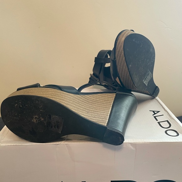 High wedge heels - Picture 4 of 4